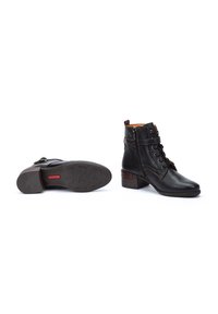 Pikolinos MALAGA - Botines con cordones - black