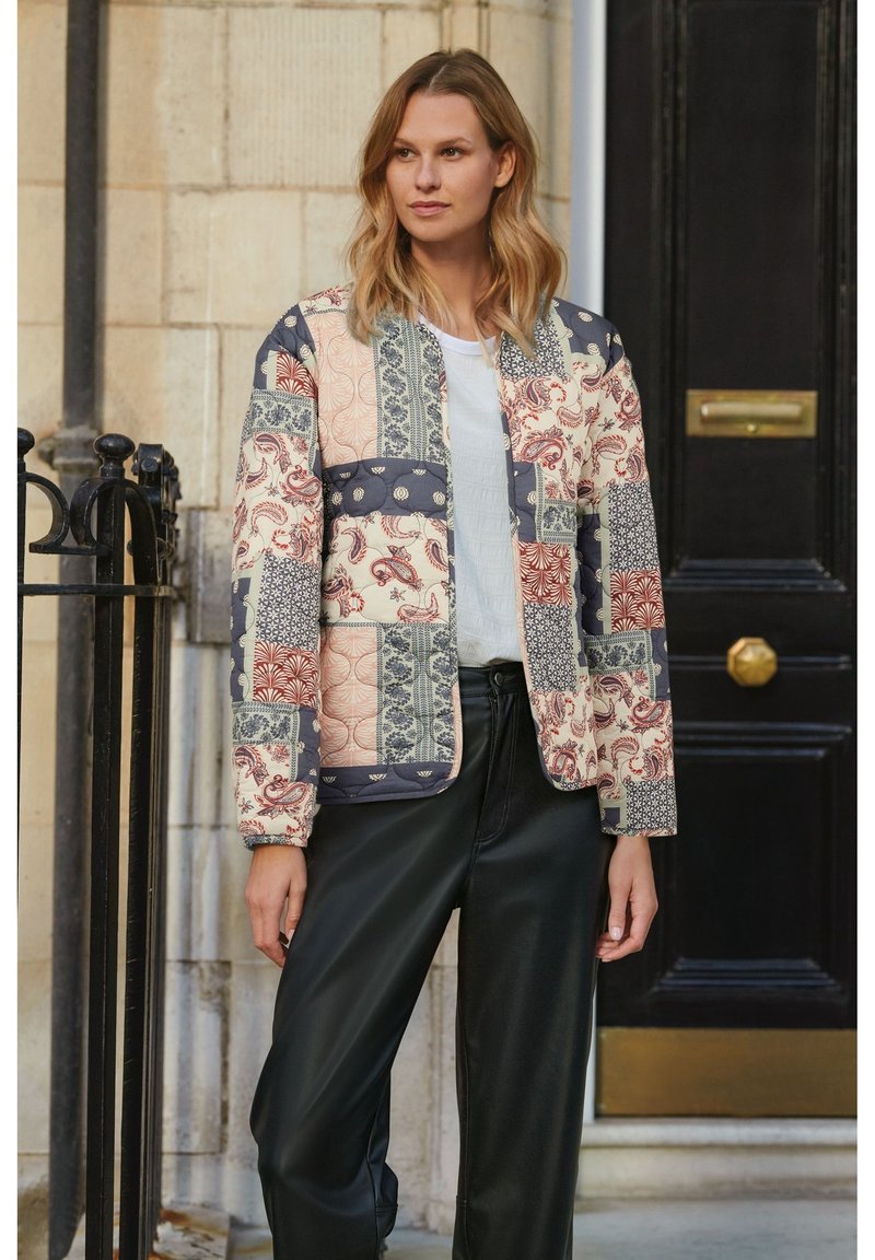 Damen Leichte Jacken | Next Übergangsjacke blue pink patchwork print/blau - NJ41054 Damen Leichte Jacken | Next Übergangsjacke blue pink patchwork print/blau - NJ41054