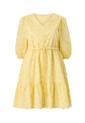 Ellos Plus collection, KLEID MIT 3D-BLUMEN. - Day dress - yellow