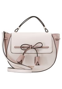 Sac bandoulière en cuir blanc et beige avec poignée supérieure, rabat avant, nœud décoratif avec extrémités en forme de fleur et bandoulière réglable.