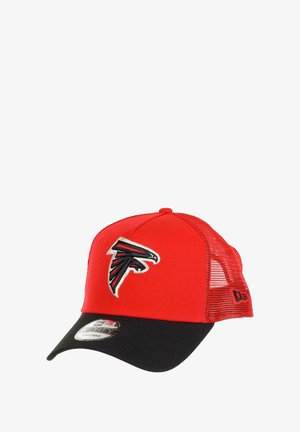 Rote Baseballmütze mit schwarzem Schirm und Netzrücken, mit einem gestickten schwarzen und goldenen Atlanta Falcons-Logo auf der Vorderseite.