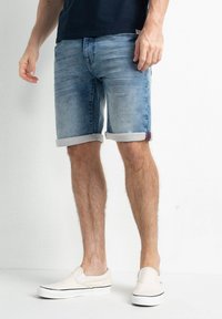 Petrol Industries - JACKSON  - Jeans Shorts - light used Thumbnail-Bild 1