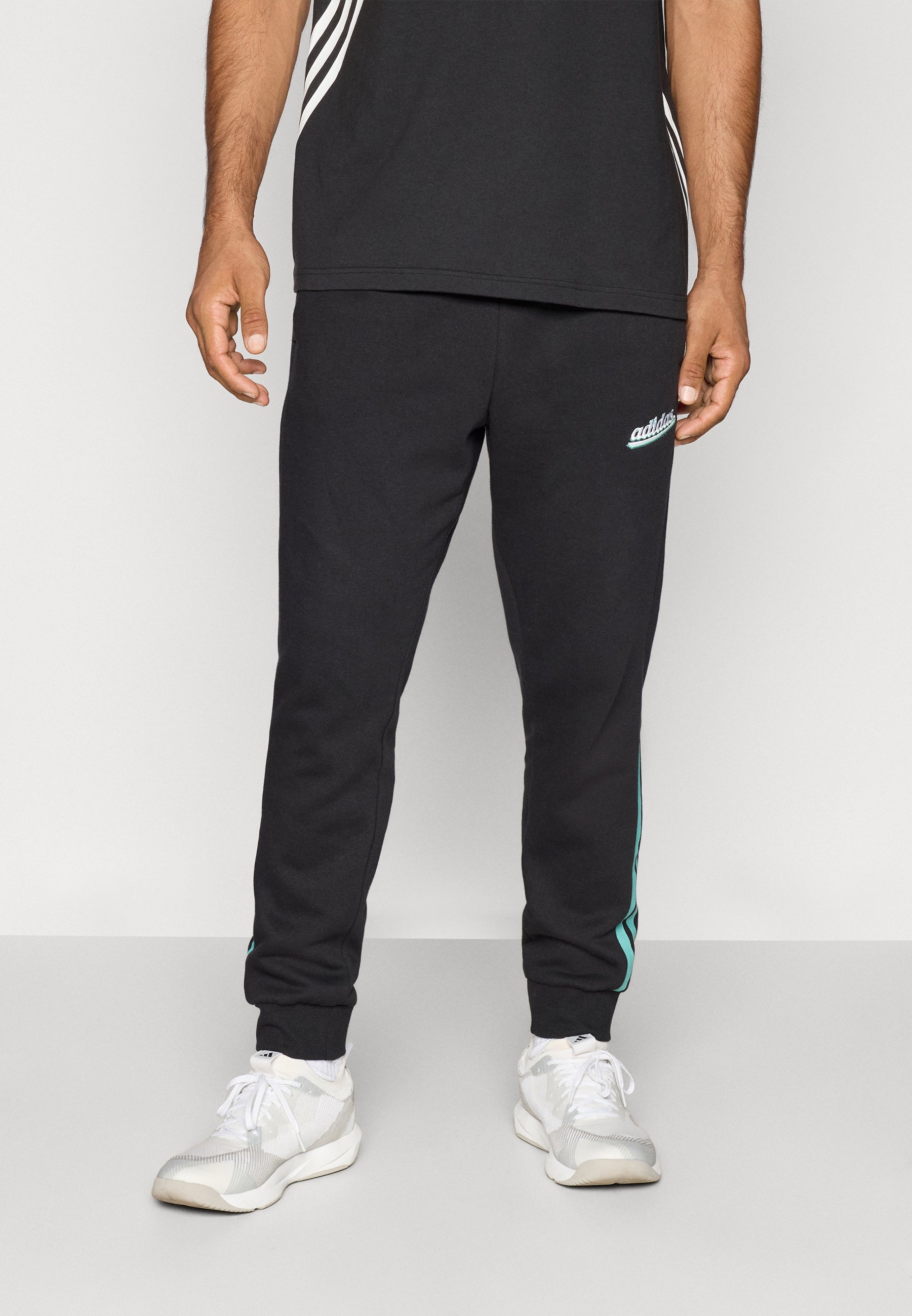 adidas Sportswear Pantalones deportivos black/negro