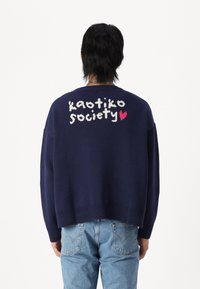 Kaotiko MUSHROOM UNISEX czarny