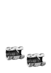 Silberfarbene Manschettenknöpfe mit einem strukturierten Design und polierter Oberfläche, rechteckiger Form und einer Mittelstift zum Befestigen.