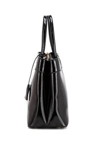 Borsa a mano in pelle verniciata nera con due manici, chiusura a zip nella parte superiore e una forma elegante e strutturata. Presenta un piccolo etichetta sul lato.