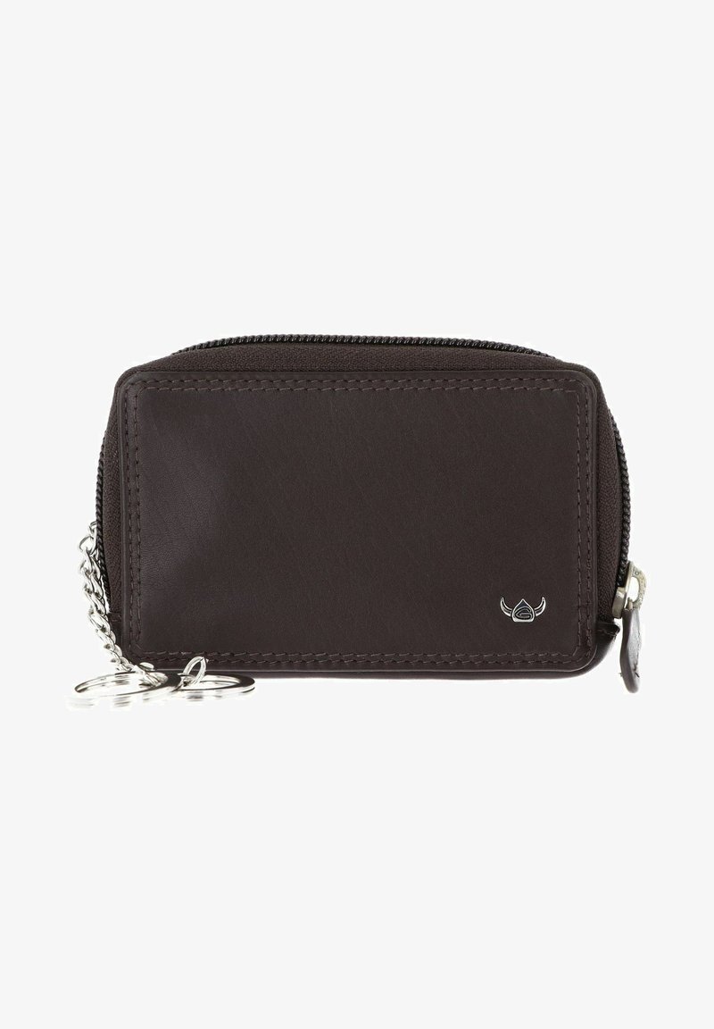 Pochette pour clés en cuir marron foncé avec fermeture éclair, logo en métal et anneaux de porte-clés argentés attachés à une chaîne.