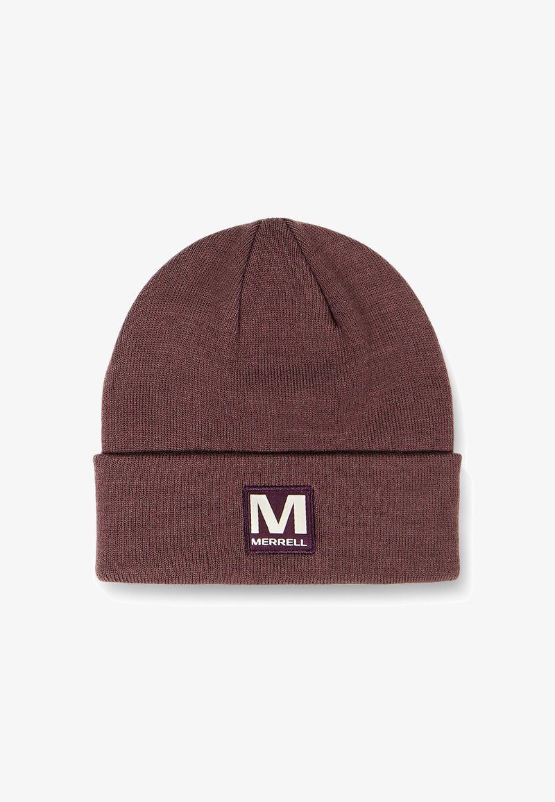 Knit beanie in dark brown with a folded cuff. Features a rectangular Merrell logo patch in white and purple at the front.