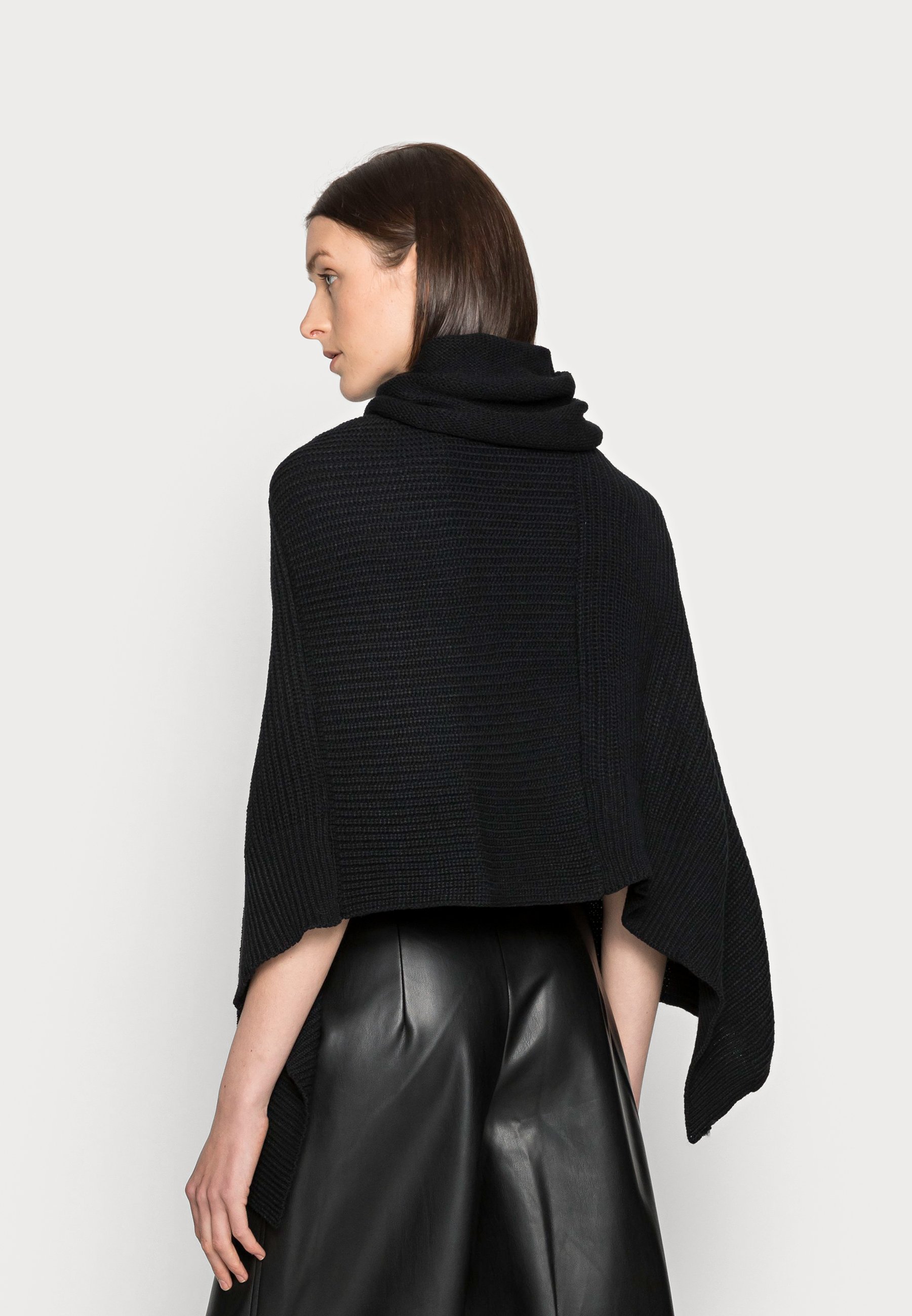 Women Cape Women Cape