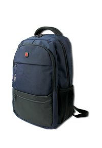 Sac à dos bleu marine avec une base noire texturée, comportant une poche zippée à l'avant, une poche en mesh sur le côté et une poignée rembourrée. Construction robuste.