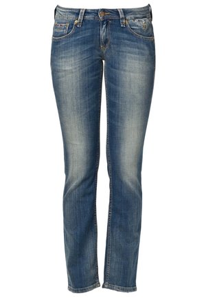 Jean slim bleu délavé avec fermeture avant par bouton et zip, cinq poches et détails subtils de usure.