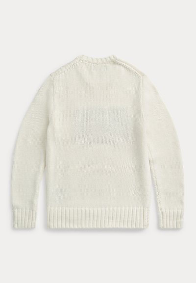 Valkoinen neulottu pitkähihainen villapaita, jossa resorit hihoissa, helmassa ja pääntiessä, esitetty takaapäin yksivärisellä taustalla.