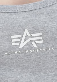 Alpha Industries BASIC SMALL LOGO  - Šaty do práce - greyheather/white