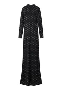 Robe maxi noire à manches longues avec un corsage ajusté, ornée de pois blancs et d'une encolure haute. Tissu lisse avec une silhouette fluide.