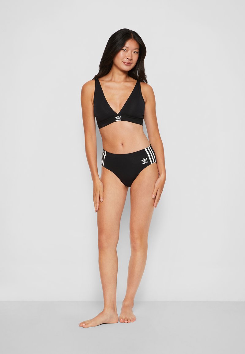 adidas Originals HIPSTER - Trosor - black