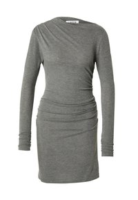 Graues langärmliges Kleid mit drapiertem Ausschnitt, seitlicher Raffung und figurbetonter Silhouette, aus weichem, strukturiertem Stoff gefertigt.