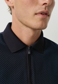 Next REGULAR FIT - SQUARE PATTERN QUARTER ZIP  - Pólóing - teal blue