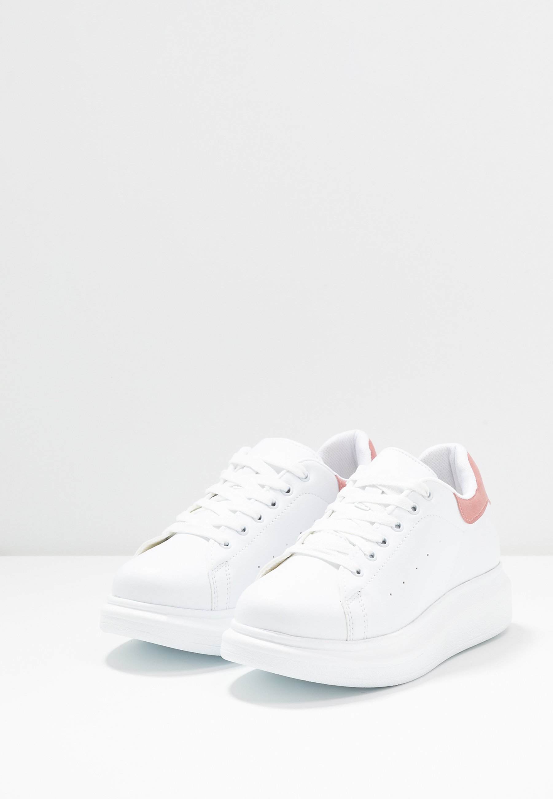 Nly by Nelly PERFECT - Joggesko - white/beige Nly by Nelly PERFECT - Joggesko - white/beige