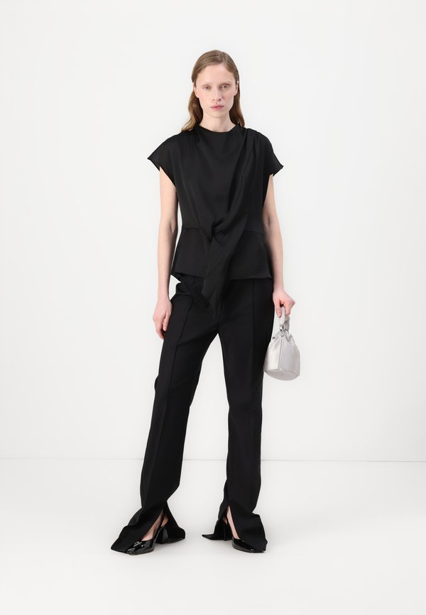 ACACIA TINJA BLOUSE - Blouse2