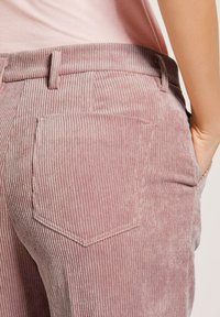 MADELEINE Stoffhose - pale pink