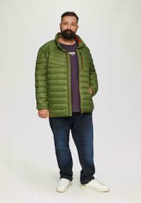 s.Oliver WASSERABWEISENDE STEPP - Winterjacke - olivgrün