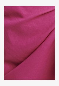 Sélectionné, fuchsia pink