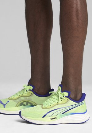 Puma Zapatillas running asfalto - fizzy apple lapis lazuli