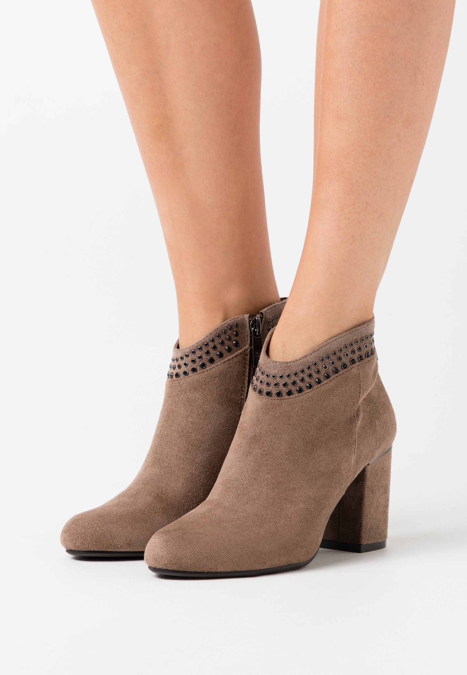 xti ankle boots