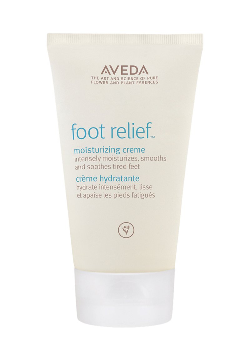 Aveda Foot Relief hydraterende crème in een witte knijptube met blauwe tekst, met een doorzichtige flip-topdop. Ontworpen voor vermoeide voeten.