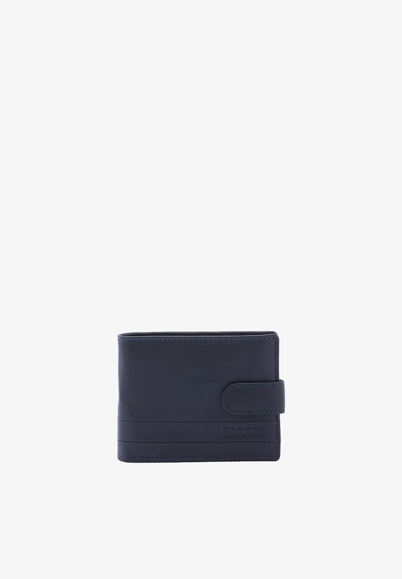 Portefeuille bifold en cuir noir avec fermeture à bouton-pression et logo embossé dans le coin inférieur droit.