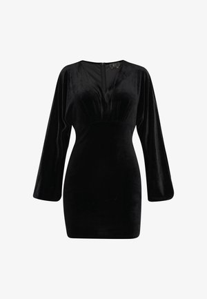 Mustmustik: sobiv kehaosa, sügava V-kaelusega, pikad varrukad, sile tekstuur, põlve pikkus, esiosas on voldid, taga on tõmblukk.