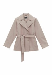 Jasno beżowy trencz wykonany z gładkiego materiału, z szerokim kołnierzem, paskiem w talii i dwoma guzikami z przodu.