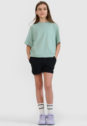4F, - Krótkie spodenki sportowe