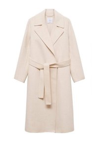 Abrigo largo beige de lana con cintura ceñida, solapas muescas y mangas largas. Textura suave con un diseño ajustado, sin cierre visible.