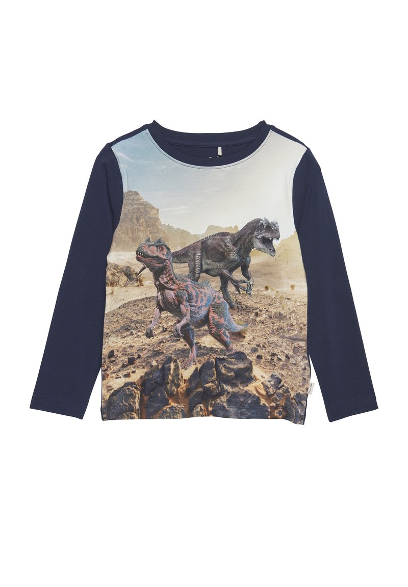 Marineblaues Langarm-T-Shirt mit einem Frontgraphic von zwei Dinosauriern auf einer felsigen Wüstenlandschaft. Weicher Stoff, Rundhalsausschnitt und lässige Passform.