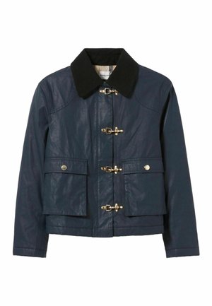 Veste en cuir bleu marine avec un col en velours côtelé, quincaillerie dorée et deux poches avant. Présente un design court et des fermetures à bascule.