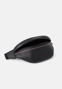 Tommy Hilfiger BUMBAG - Τσαντάκι μέσης - black