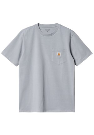 Lysegrå Carhartt T-shirt med korte ærmer og brystlomme med et lille orange og hvidt Carhartt-logo.