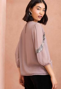 Love & Roses SEQUIN BOW DESIGN - REGULAR FIT - Blúzka - pink