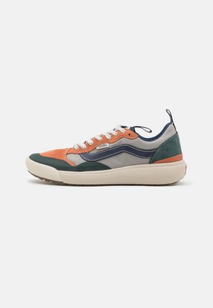 ULTRARANGE EXO UNISEX - Tenisice - green gables