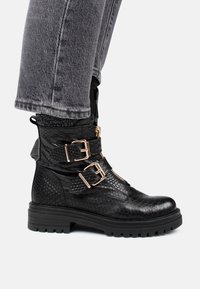 PS POELMAN - MONK - Cowboy-/Bikerlaarsjes - black with gold Miniatuurafbeelding 1
