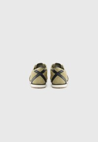 adidas Originals ITALIA 70S UNISEX - Športni copati - orbit green/core black/core white