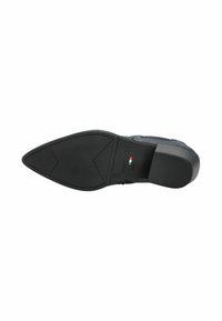 Semelle en cuir noir avec un design à bout pointu, surface texturée et un détail de logo aux couleurs du drapeau italien.