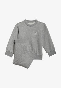 Unselected, medium grey heather