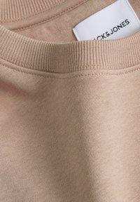 Jack & Jones JJESTAR CREW NECK - Sweatshirt - mocha meringue
