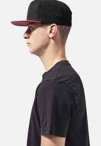 Flexfit SNAPBACK METALLIC - Naģene - red