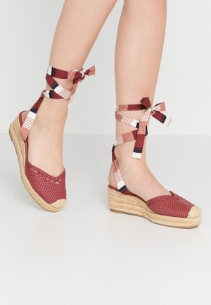 Espadrille - ruby