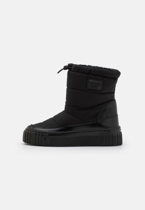 Winter boots - black
