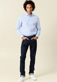 Thumbnail Image 2