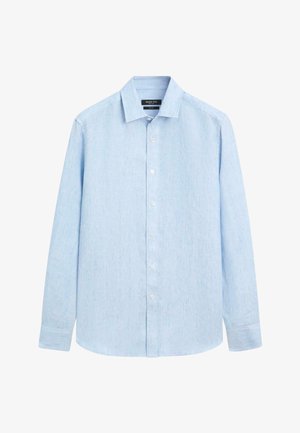 Světle modrá pánská košile s dlouhým rukávem, zapínáním na knoflíky a klasickým límečkem, zobrazena na bílém pozadí.